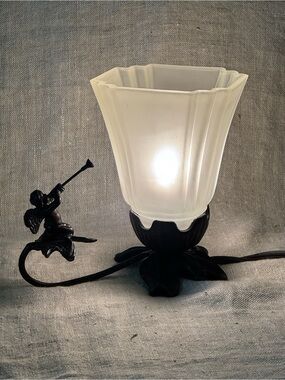 Vintage style cast metal cherub lamp